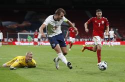 华体会体育-欧预赛比赛夺目，胜负悬念不断