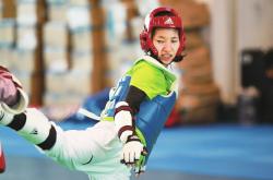 华体会官网-爱沙尼亚跆拳道选手身姿矫健，舞出赛场