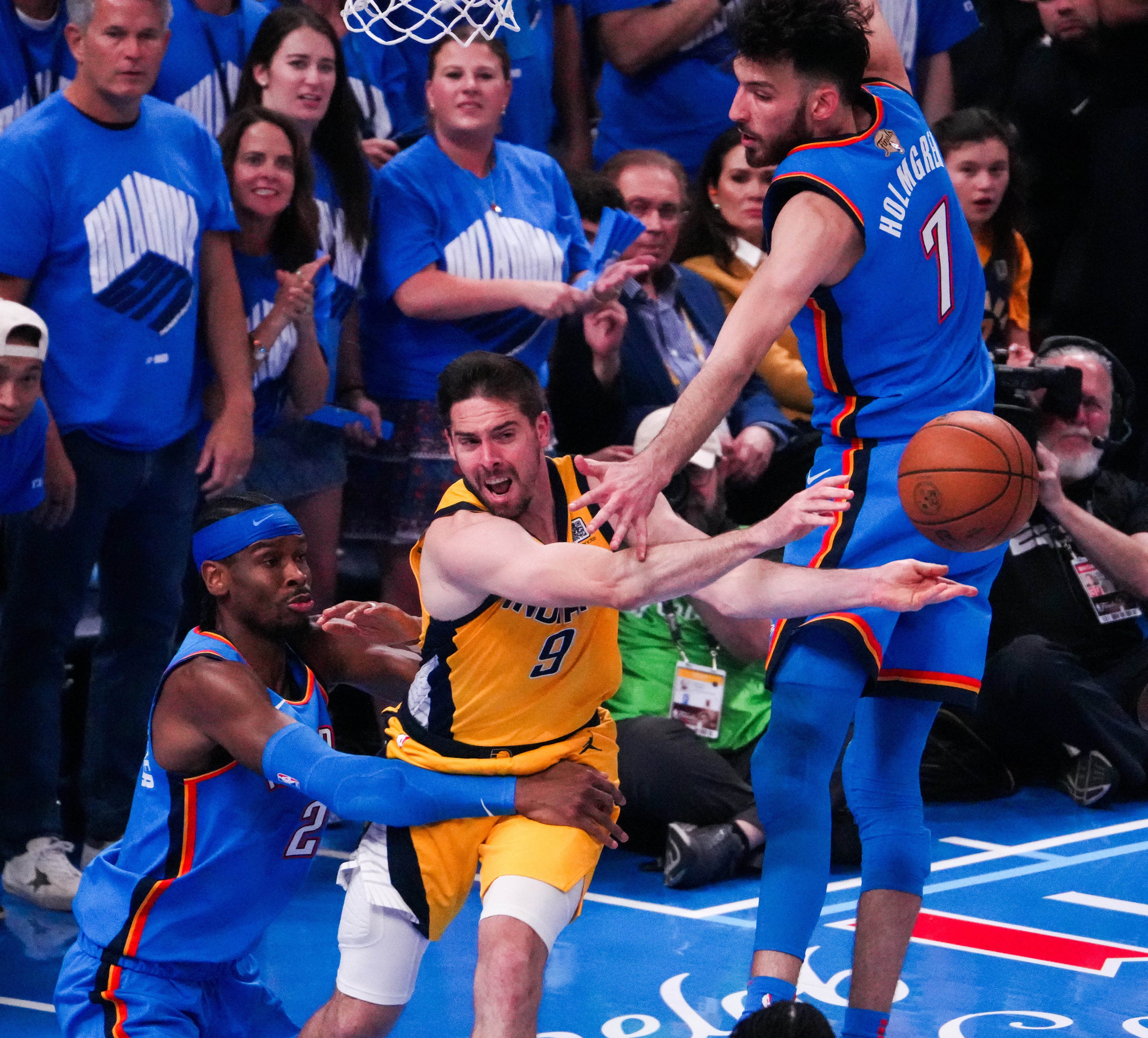 NBA球队在最近比赛中实力展示,展露冠军相 NBA球队在最近比赛中实力展示,展露冠军相