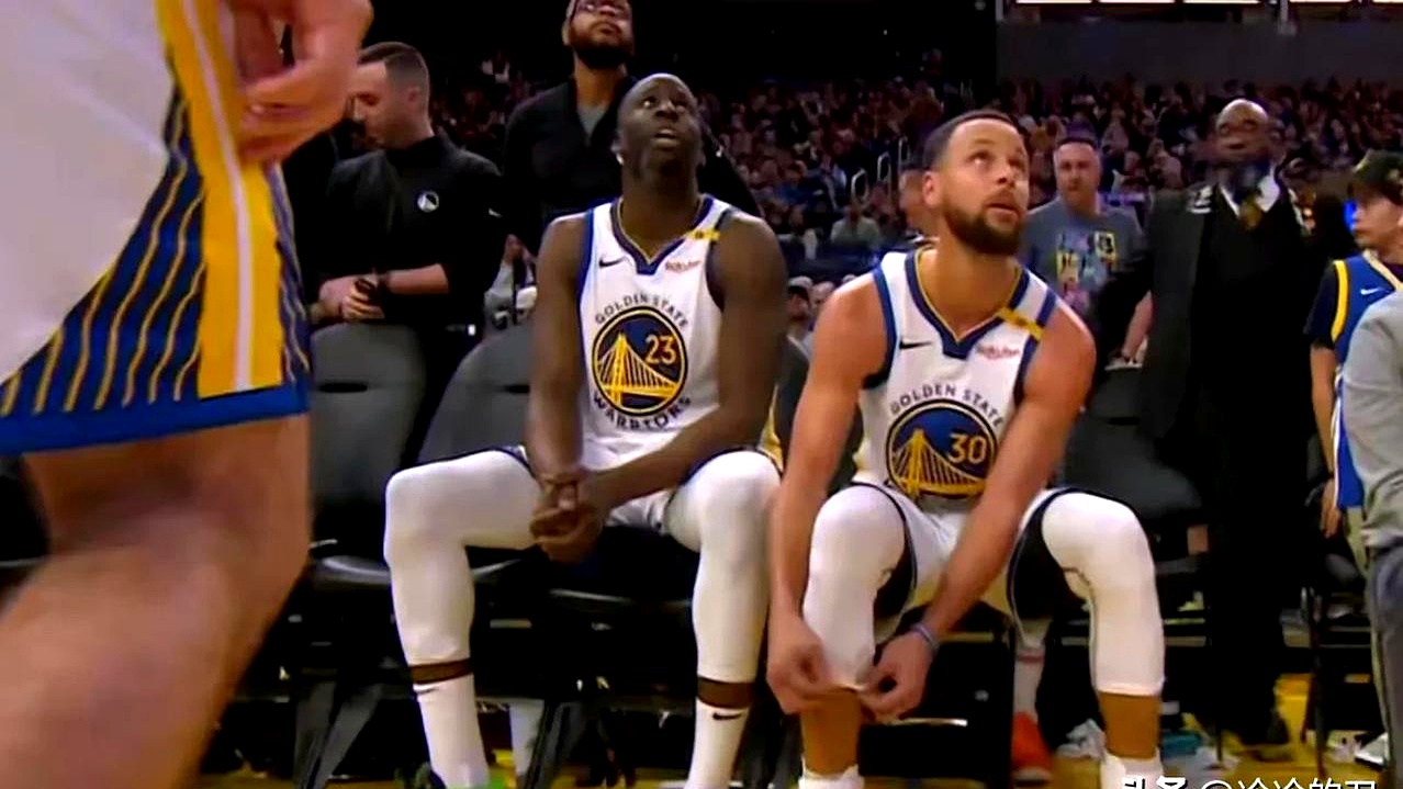 勇士主场胜活塞，库里表现抢眼