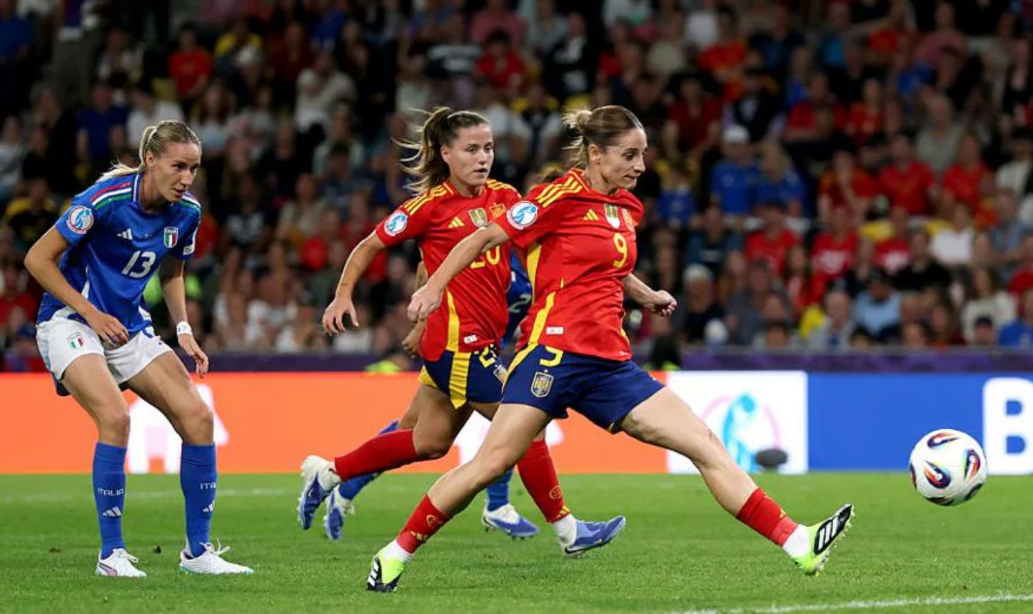 意大利女足在欧洲锦标赛上晋级八强 意大利女足在欧洲锦标赛上晋级八强