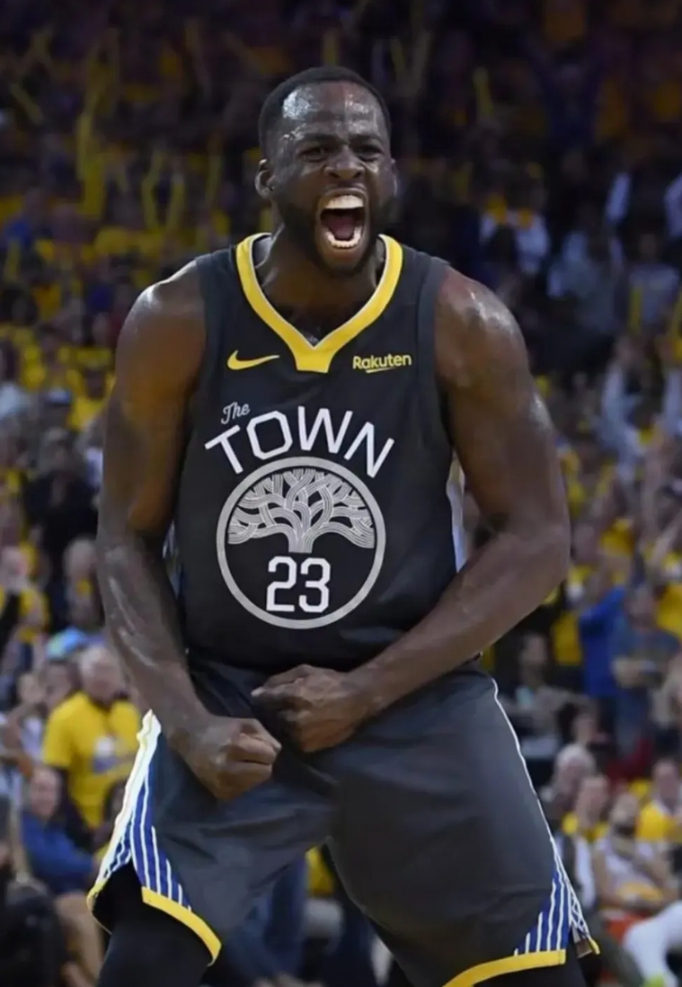 关于雄鹿逆转灰熊，字母哥关键时刻挺身而出的信息