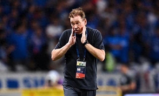 球队主帅因战术问题遭遇批评 球队主帅因战术问题遭遇批评