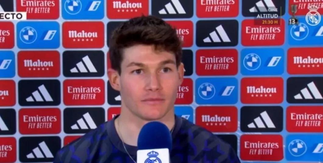 包含阿尔梅里亚客场告捷,实现大逆转的词条 包含阿尔梅里亚客场告捷,实现大逆转的词条