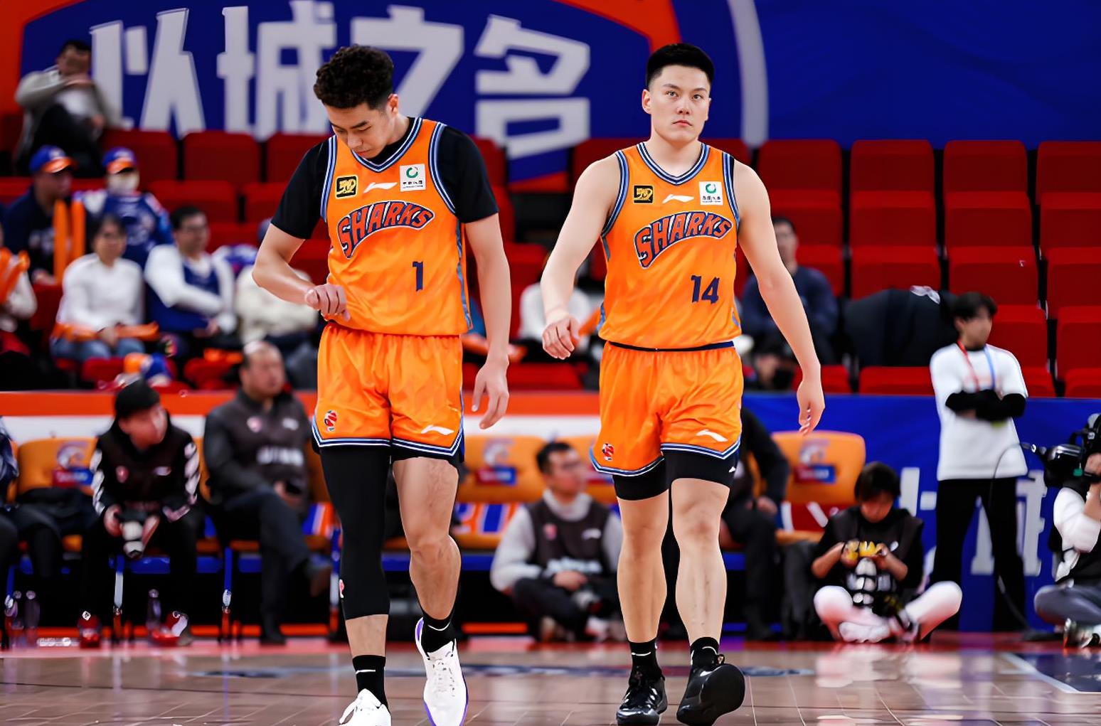 球场风云再起，球队实力对比引关注