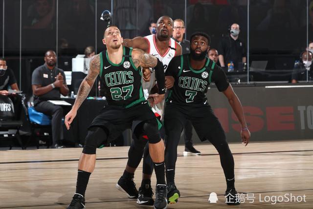 凯尔特人逆转雷霆，范弗利特带队取胜