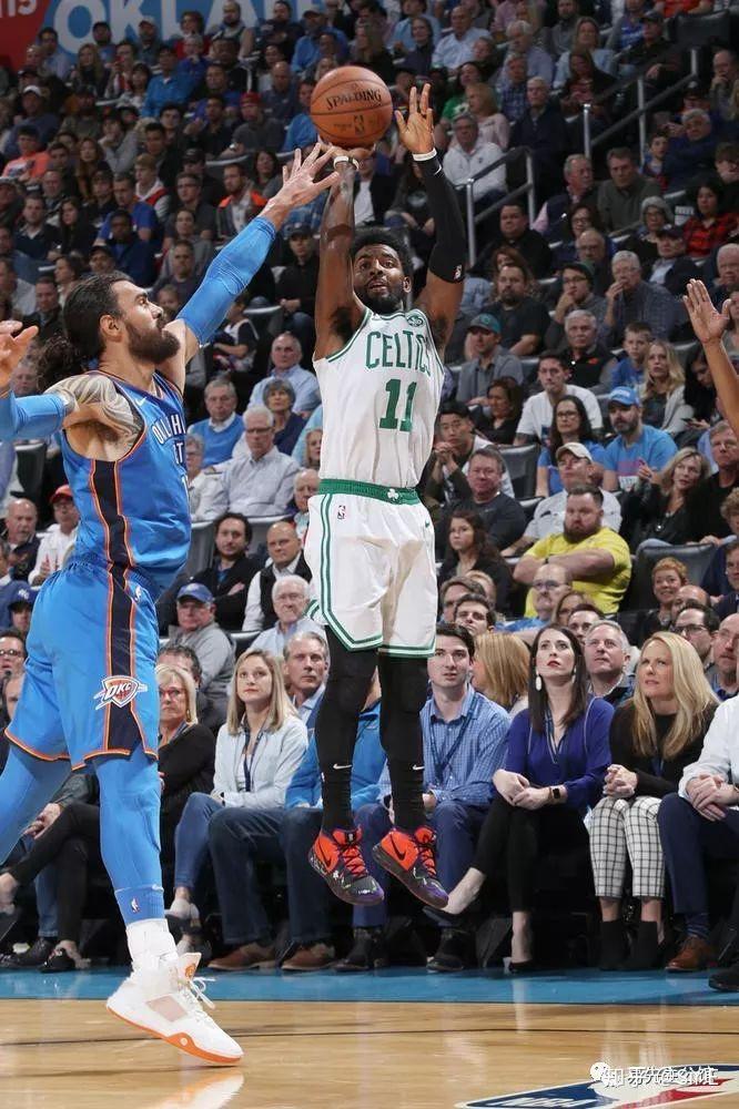 凯尔特人逆转雷霆，范弗利特带队取胜